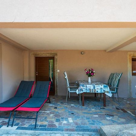 2 Bedroom Amazing Home In Rakotule Εξωτερικό φωτογραφία