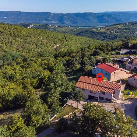 2 Bedroom Amazing Home In Rakotule Εξωτερικό φωτογραφία